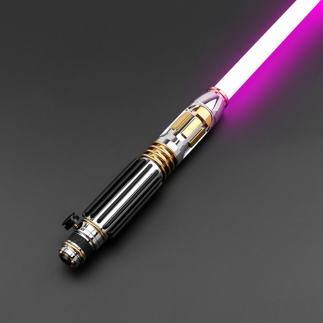 Windu lightsaber hilt from Sith Sabers
